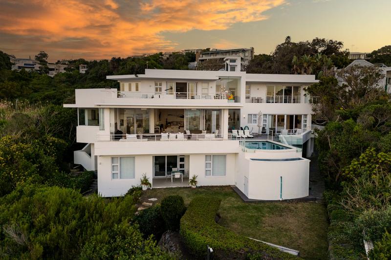7 Bedroom Property for Sale in Plettenberg Bay Central Western Cape